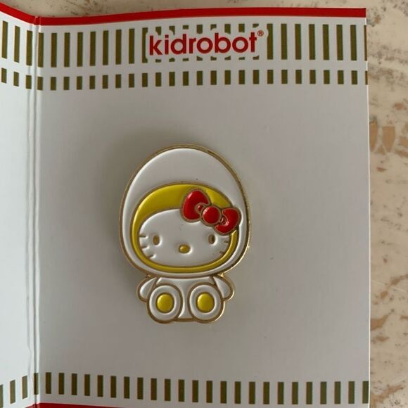 Hello Kitty Jewelry - Hello Kitty x Cup noodle by kid robot 
Egg